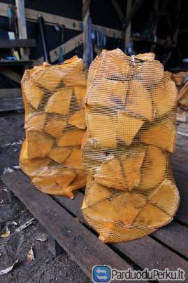 Parduodamos skaldytos sausos beržinės malkos