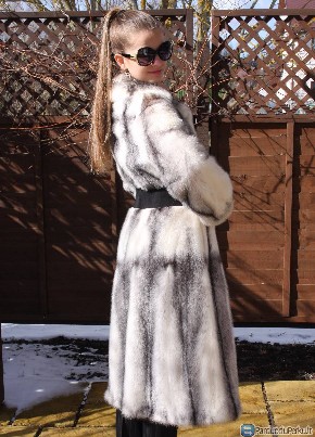 Black cross Chic audinės kailiniai - 38/M