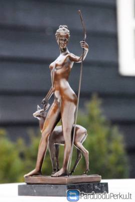 Bronzinė statula Diana, Medžioklės deivė