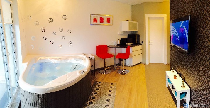 Buto nuoma su didele Dzakuzi Vilniuje (Jacuzzi)