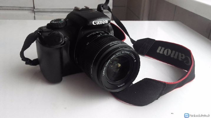 CANON EOS 1100D