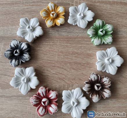Dekoratyvinės gėlytės interjerui