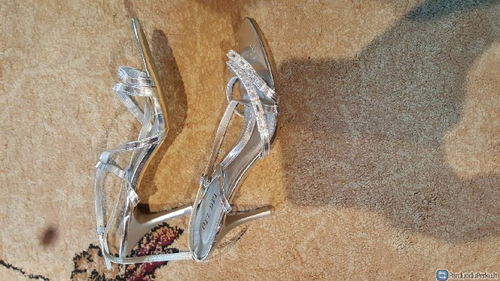 diel sidabriniu aukstakulniu