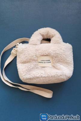 Dirbtinio kailio rankinė per petį, Zara