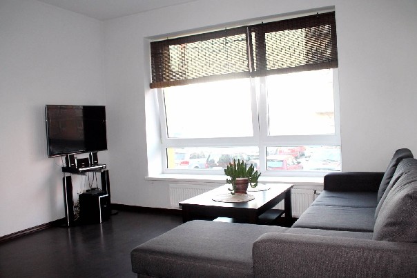 Dragūnų g., išnuomoju 3 kambarių butą su baldais