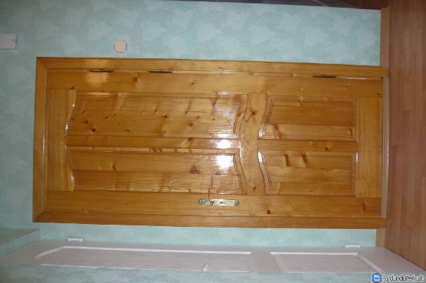 Durys dėvėtos buto lauko