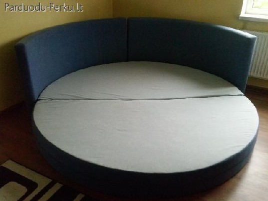 dvigulė apvali lova