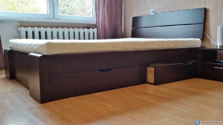 Dvigule lova iš beržo