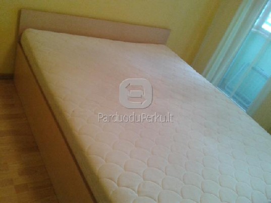 Dvigule lova su ciuziniu