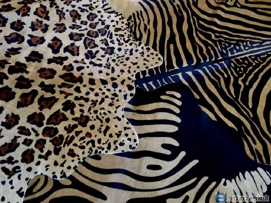 Egzotinių gyvūnų raštų kailiniai kilimai