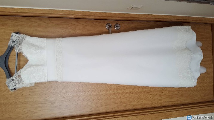 Elegantiška vestuvinė suknelė