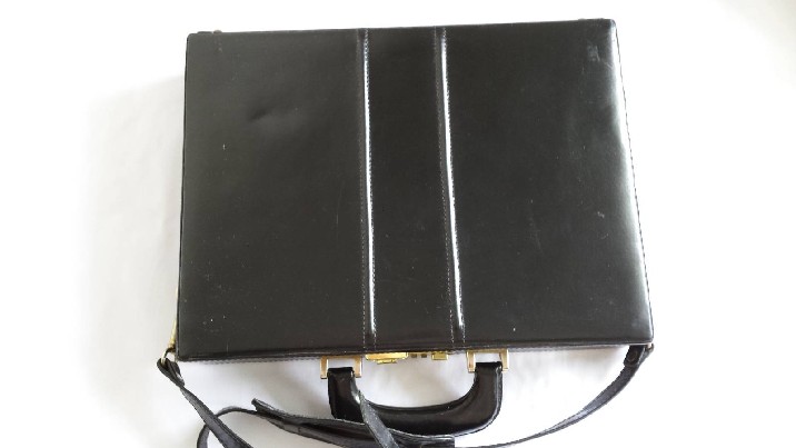 Odinis Elegantiškas Retro Mot. Dilomatas-lagaminas  (36x27x6