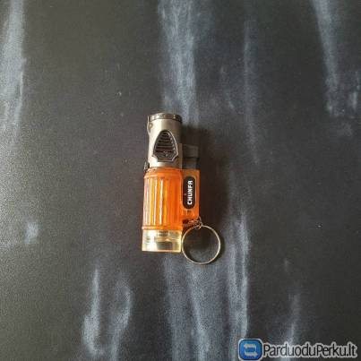 Galingas Triple Torch Žiebtuvėlis – Patikimas Draugas Kelionėms!