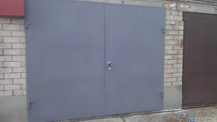 Atveremi metaliniai garazo vartai
