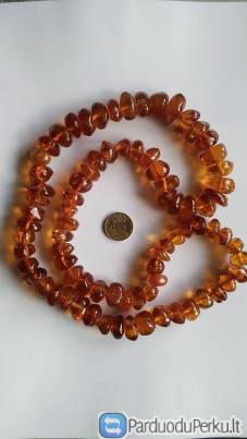 Gintaro karoliai.