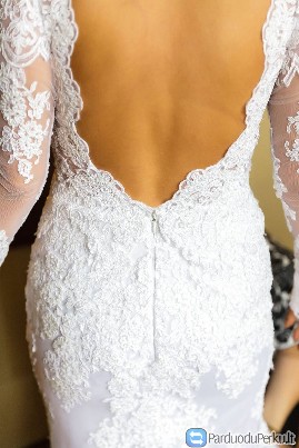 gipiurine vestuvine suknele