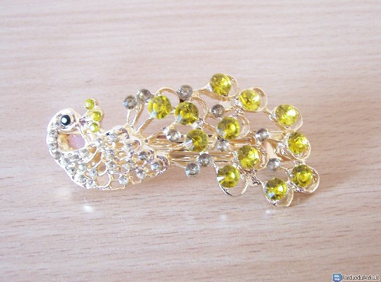 Gražus, naujas plaukų segtukas su akutėmis