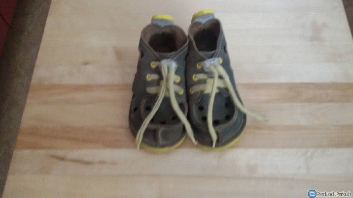 Gucio batukai (tinka ir mergaitėms ir berniukams), 24 dydis