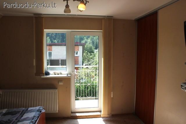 Gyvenamas namas Jonavos raj. Bartoniu km.