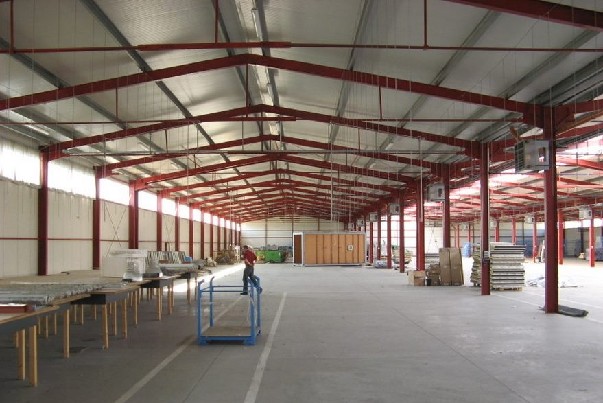 hales, angarai, garažai