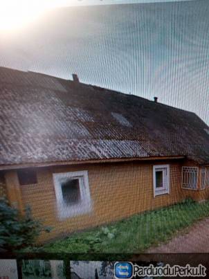 Išnuomojama nemokamai puse namo