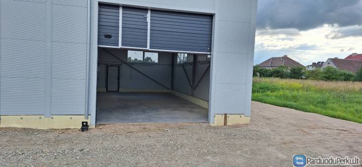 Išnuomojamos labai gerai įrengtos garažų patalpos 70 m² Kairiuose