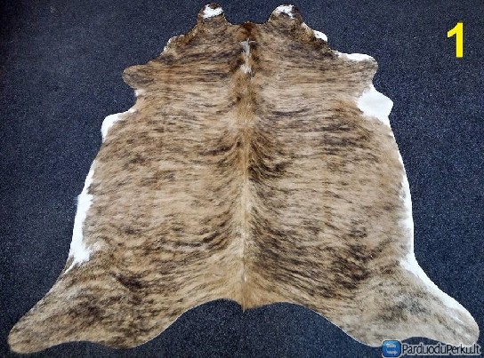 Įspūdingi tigrinio rašto karvės kailio kilimai,