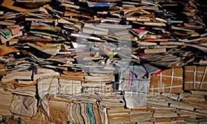 Išvežame popieriaus makulatūrą