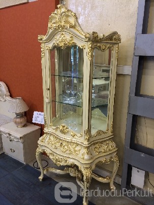 Itališka indaujėlė puošta auksu