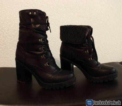 Juodi Firetrap batai su kailiuku ir kulnu