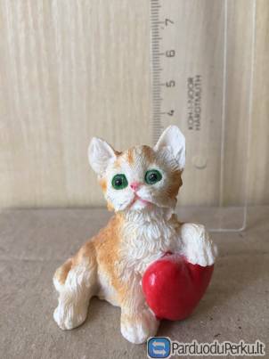 Kačių  figūrelės