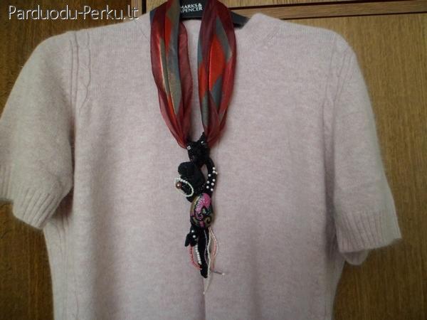 Kaklo papuosalas Alyvinis stiklas