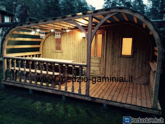 Elipsės pirtis su terasa