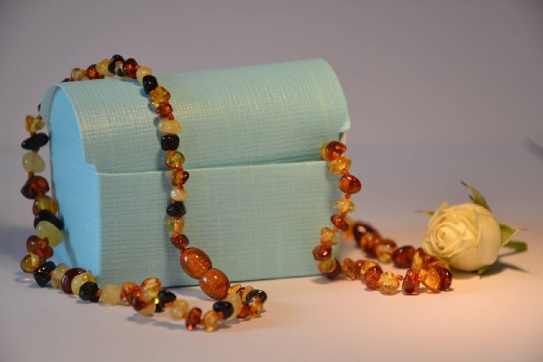 Karoliai Vaikams iš Gintaro