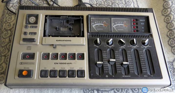 Kasetinis magnetofonas GRUNDING