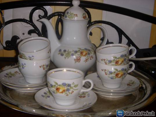 kavos servizas arbatinukai