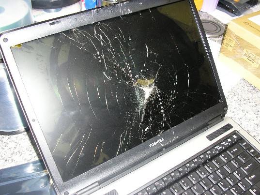 Keičiame ekranus nešiojamiems