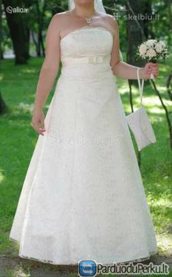 Klasikinė vestuvinė suknelė