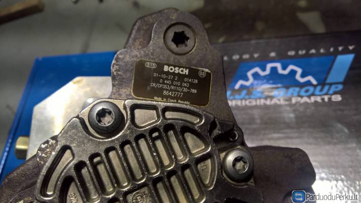 Kuro siurblys Volvo-S60,S80,V70,XC70. 0445010043