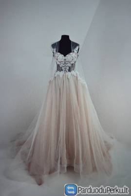 Labai išgirta vestuvinė suknelė XS