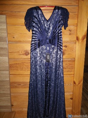 Labai puiki proginė suknelė