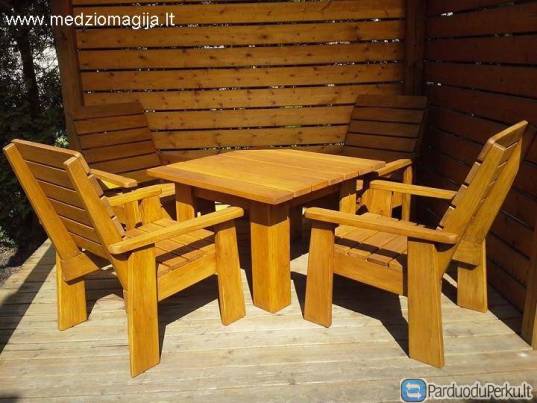 Lauko baldai: supynės, pavėsinės