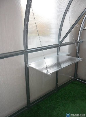 Lentynėlė šiltnamyje