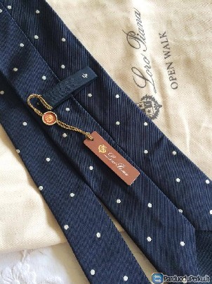 Loro Piana kaklaraistis