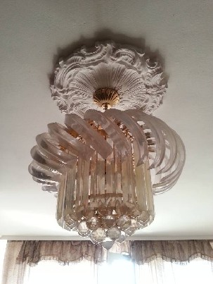 Lubinis pakabinamas šviestuvas