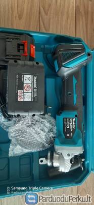 Makita akumuliatorinis kampinis šlifuoklis.