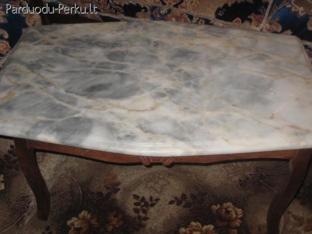 Marmuriniai staliukai