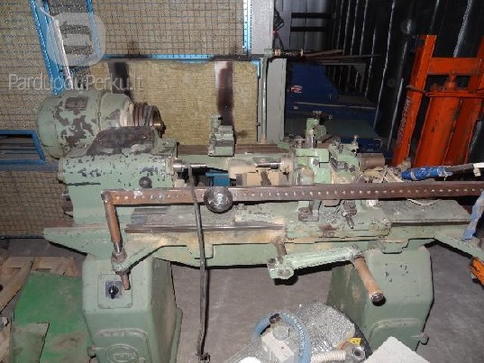 Medienos tekinimo staklės