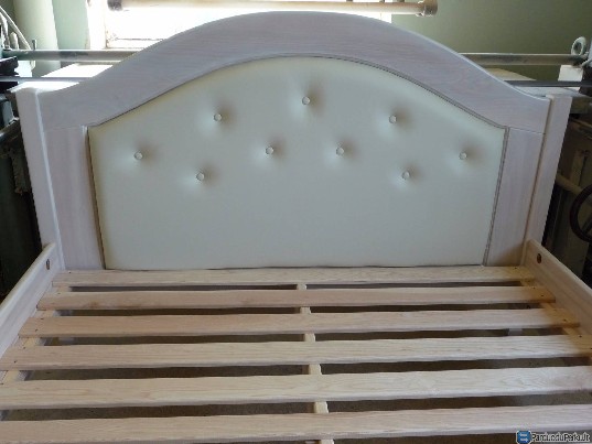 Medinės (uosinės, ąžuolinės) lovos