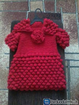 Megzta, rankų darbo,  suknelė